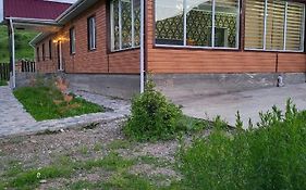 Кольсайские озера, гостиница Айару